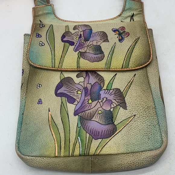 Manifique Hand Painted Floral Crossbody Bag. MCB3013E - Picture 2 of 8